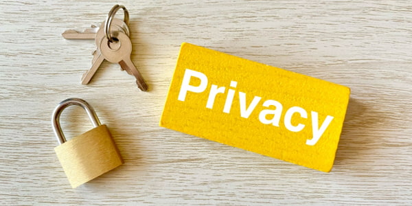 プライバシー
